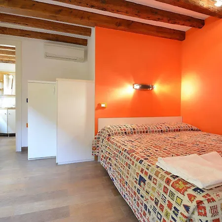 Barbera-biennale Apartman