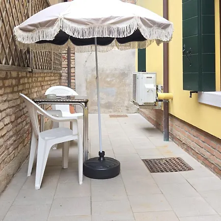 アパート Barbera-biennale